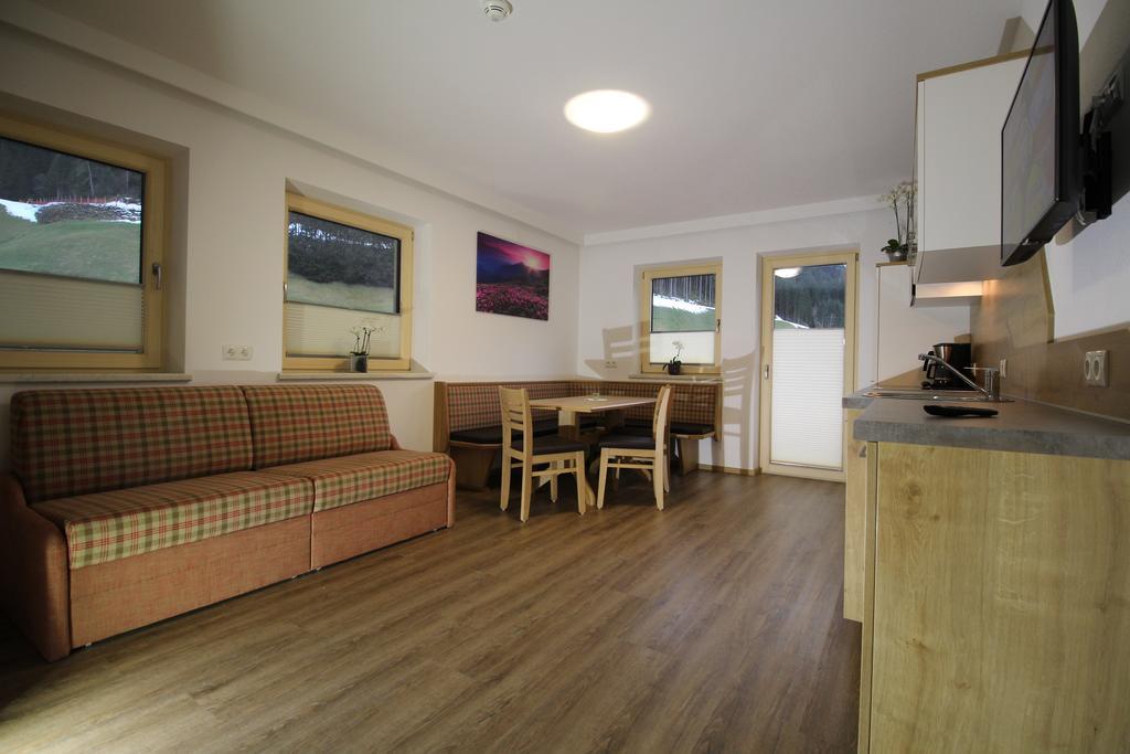 Apart Geisler Mayrhofen Room photo